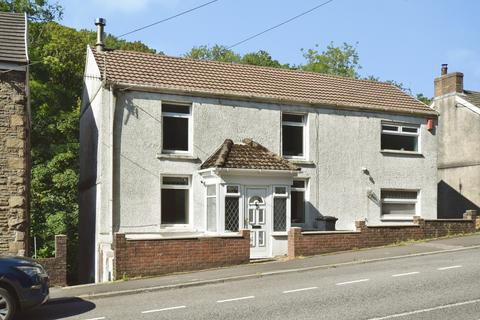 3 bed property, in James Street, £230,000