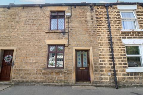 2 bed property, in High Street West, £185,000