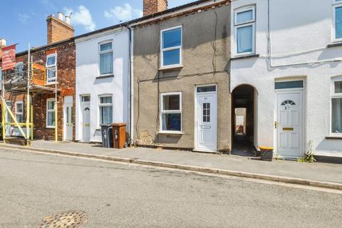 3 bed property, in Hope Street, £105,000