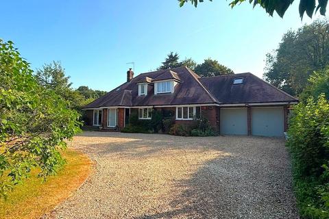 5 bed property, in Roe Downs Road, £1,000,000