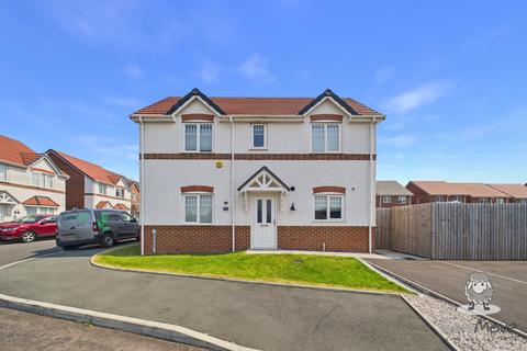 3 bed property, in Oakmere Road, £270,000