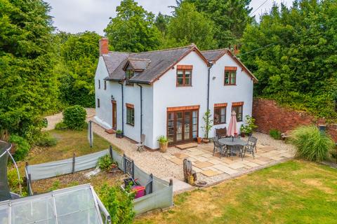 4 bed property, in Kinlet Bank, £700,000