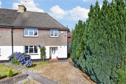 3 bed property, in Herts Crescent, £400,000
