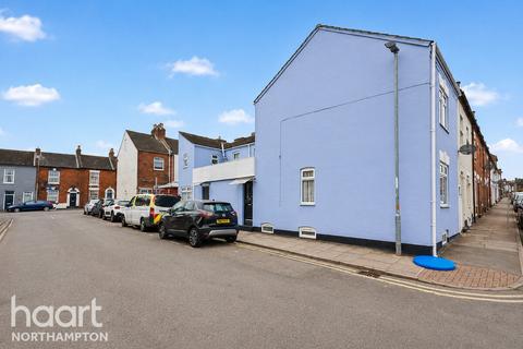 4 bed property, in Pytchley Street, £260,000