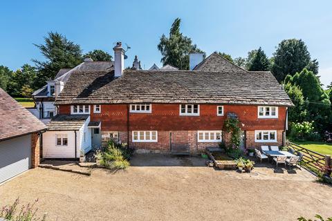 4 bed property, in Wilderwick Road, £800,000