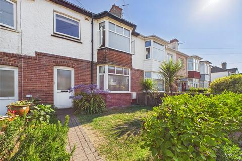 2 bed property, in Victoria Road, £235,000