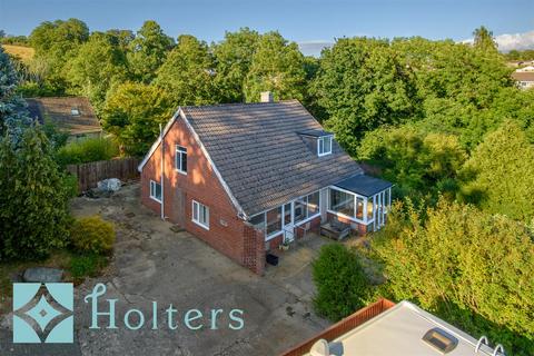 4 bed property, in Llanfair Road, £310,000