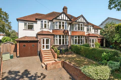 4 bed property, in Goddington Lane, £875,000
