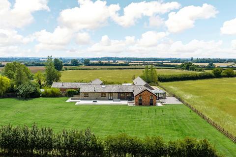 5 bed property, in Tathall End, £1,250,000