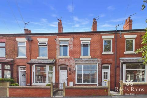 3 bed property, in Seymour Street, £125,000