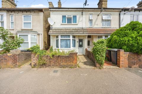 3 bed property, in Beatrice Street, £275,000