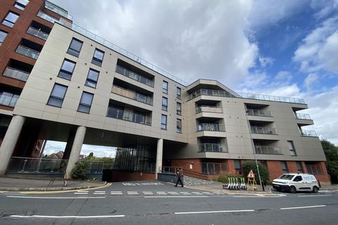 3 bed property, in Adelphi Street, £180,000