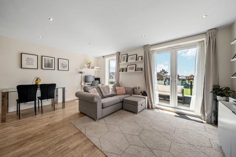 1 bed property, in Hawker Drive, £240,000
