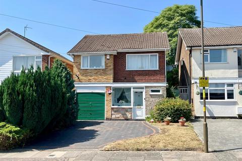 3 bed property, in Woodway, £290,000
