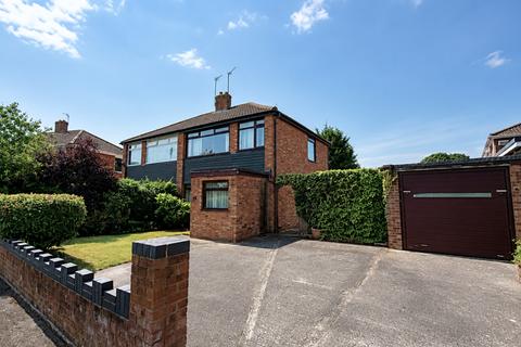3 bed property, in Painswick Road, £200,000