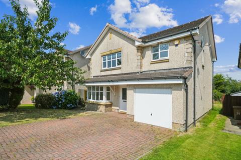 4 bed property, in Langlook Road, £295,000