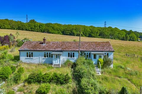 7 bed property, in Northiam Road, £700,000