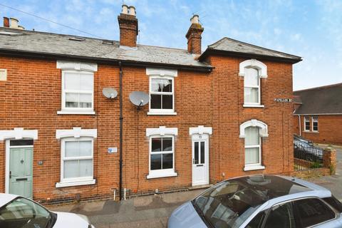 2 bed property, in Papillon Road, £250,000