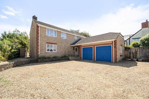 4 bed property, in Broadway, £565,000