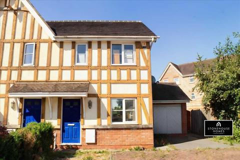 2 bed property, in Holland House Court, £190,000