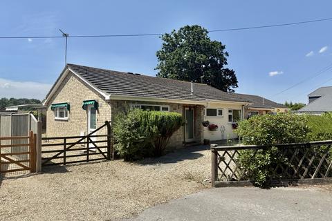 3 bed property, in Station Road, £400,000
