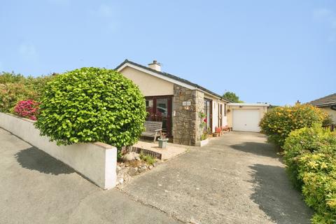 3 bed property, in Crud Yr Awel, £240,000