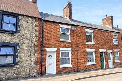 2 bed property, in West Street, £200,000