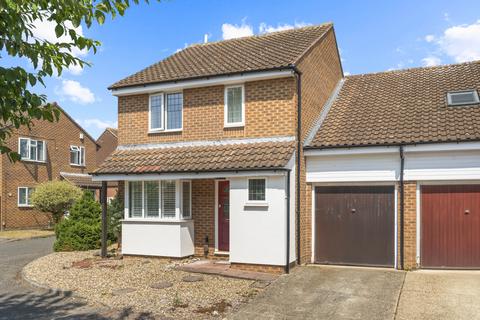 4 bed property, in Honeybourne, £525,000