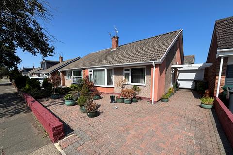 2 bed property, in Woodburn Drive, £299,950