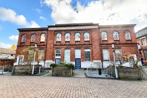 2 bed property, in Severn Street, £300,000