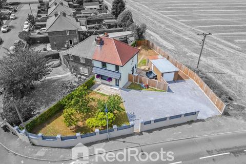 3 bed property, in Town View Avenue, £250,000
