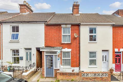2 bed property, in Oxford Street, £170,000
