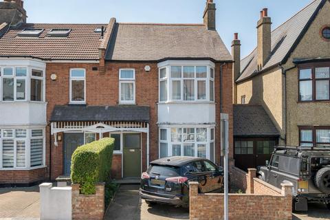 3 bed property, in Holland Road, £1,100,000
