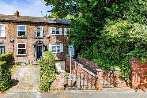 3 bed property, in Carrington Road, £375,000