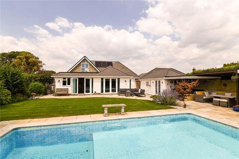 4 bed property, in Fenleigh Close, £1,150,000