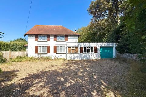4 bed property, in Sea Lane, £700,000