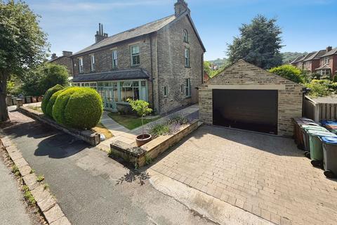 4 bed property, in Moorhead Terrace, £675,000