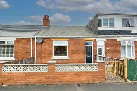 2 bed property, in 8 Villette Path, £30,000