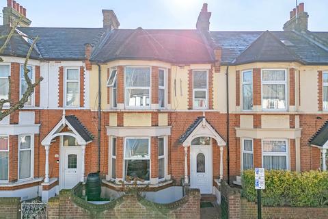 3 bed property, in Matlock Road, £675,000