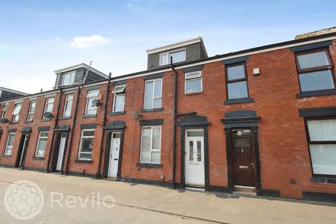 4 bed property, in Hamer Lane, £190,000