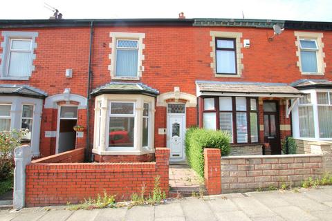 3 bed property, in Lynthorpe Road, £105,000