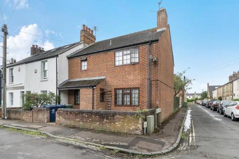 6 bed property, in Gardiner Street, £595,000