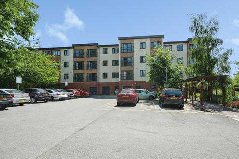 2 bed property, in Queensway, £35,000