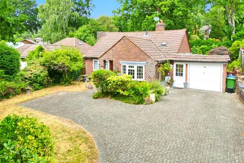 3 bed property, in Harts Leap Road, £525,000