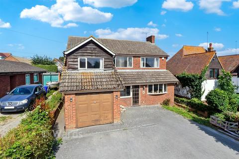 4 bed property, in Westcliff Drive, £350,000