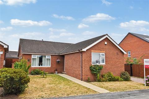 3 bed property, in Upper Green Avenue, £425,000