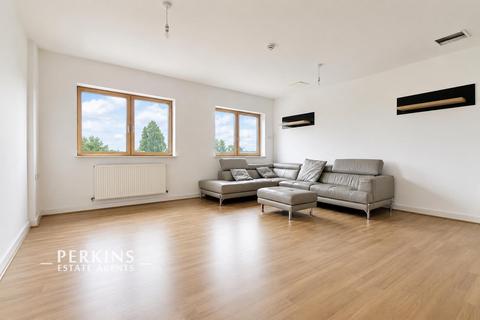 2 bed property, in Greenford UB6, £250,000