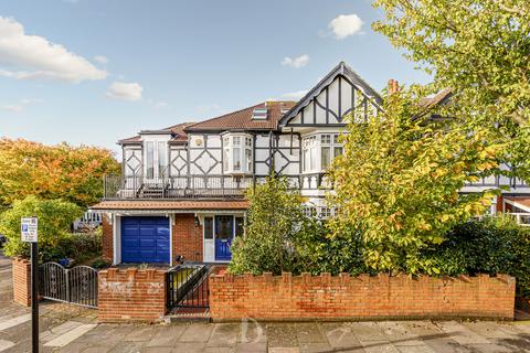 7 bed property, in Rathgar Avenue, £1,650,000