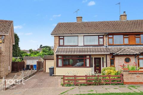 3 bed property, in Bridgwater Road, £250,000