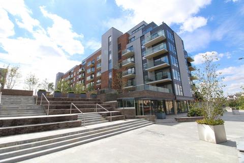 1 bed property, in East Station Road, £160,000